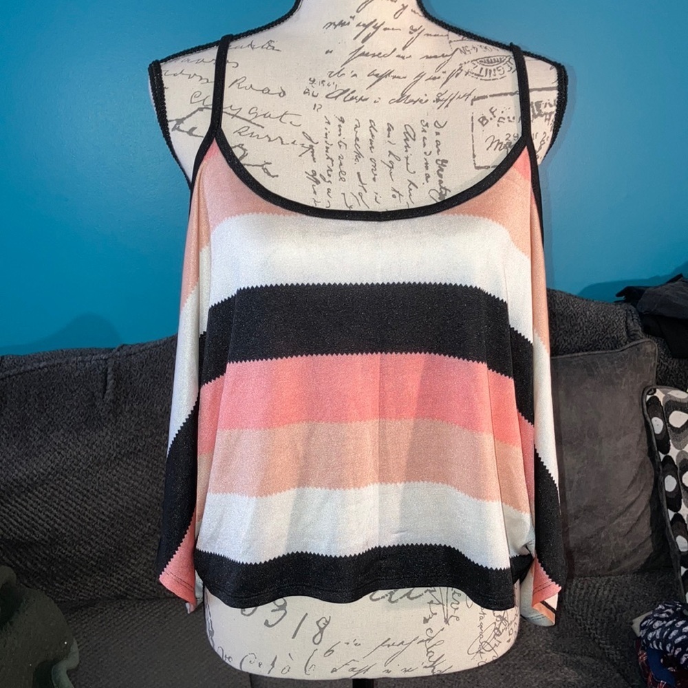 🎉4 for $20 My Gabby Cold Shoulder Crop Top, Large